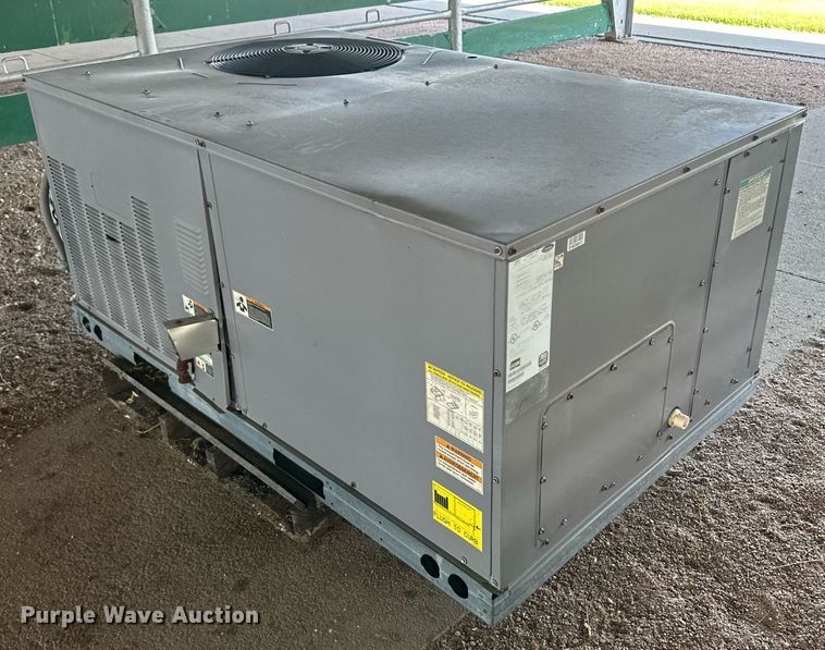 image for item OC9358 (2) HVAC units