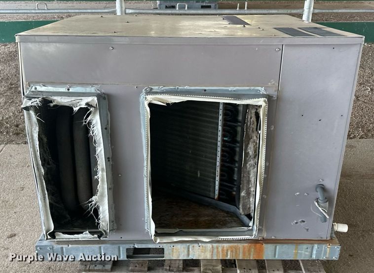 image for item OC9359 (2) HVAC units