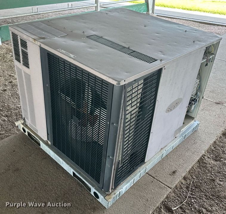 image for item OC9359 (2) HVAC units