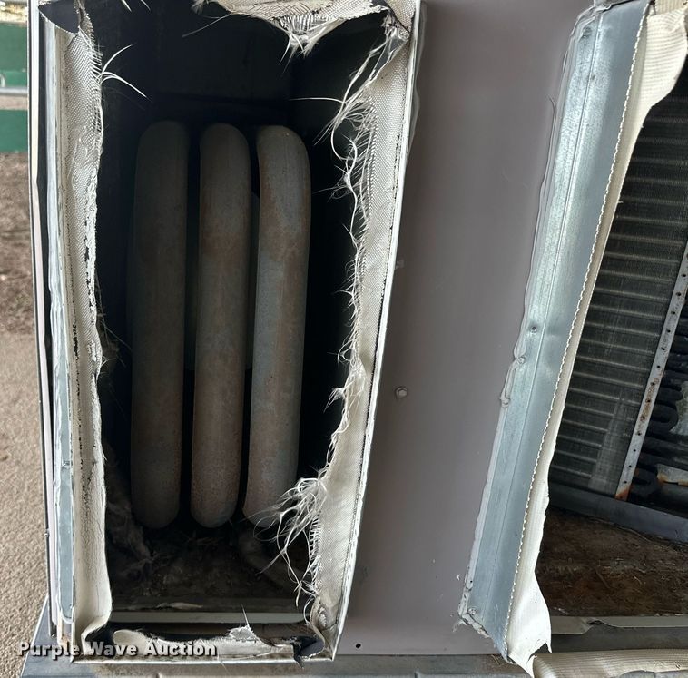image for item OC9359 (2) HVAC units