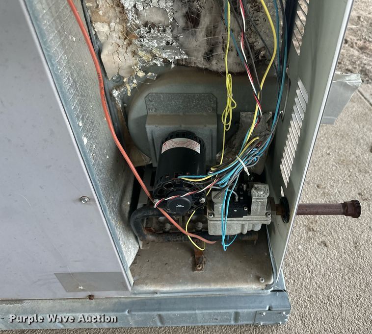 image for item OC9359 (2) HVAC units