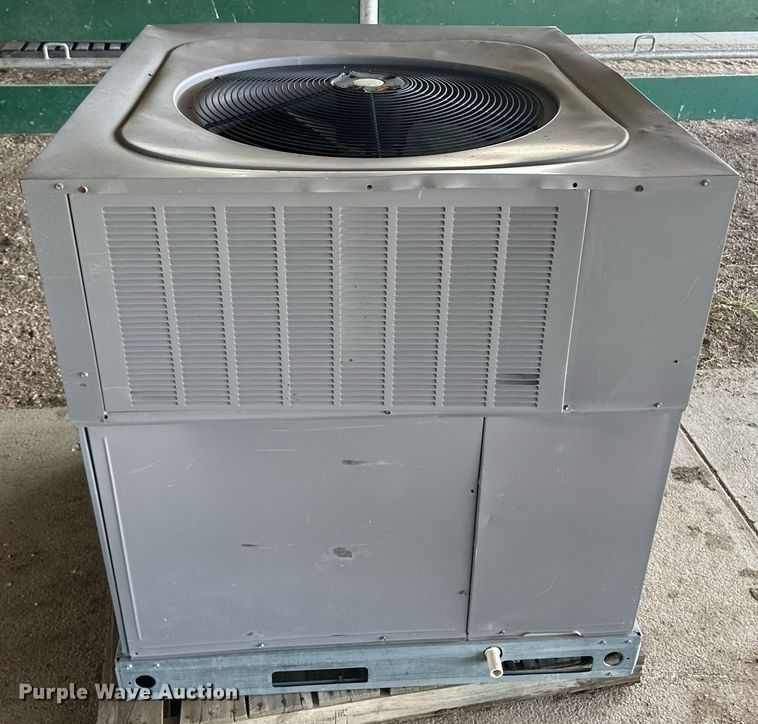 image for item OC9359 (2) HVAC units