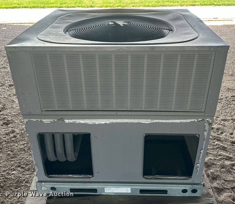 image for item OC9359 (2) HVAC units
