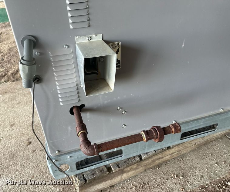 image for item OC9359 (2) HVAC units