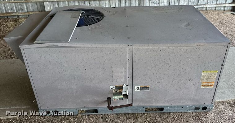 image for item OC9360 (2) Carrier HVAC units