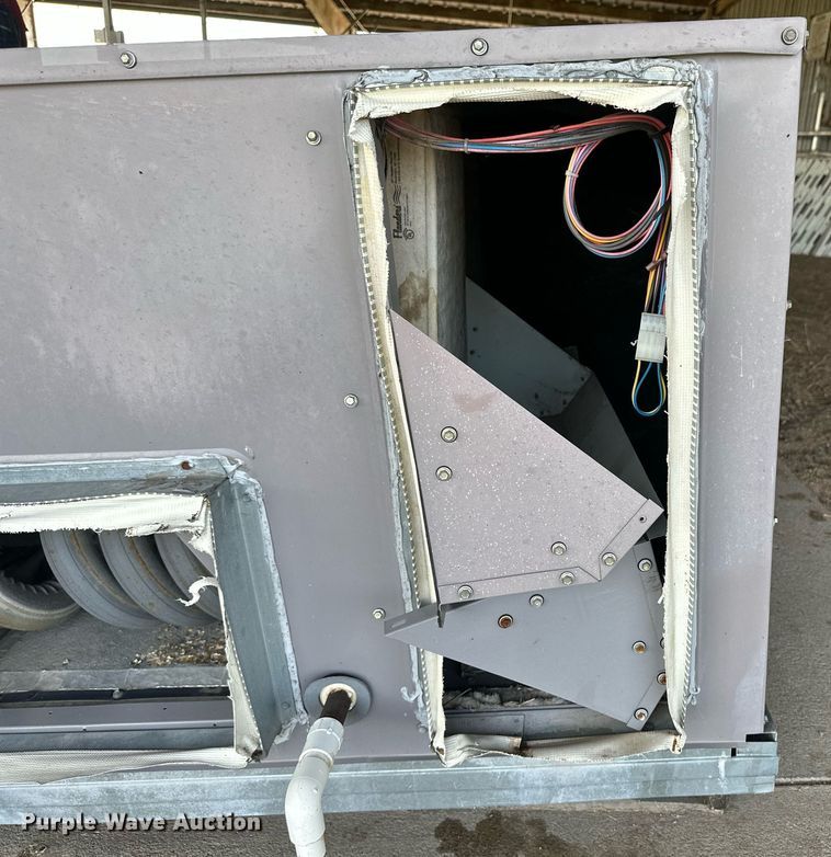 image for item OC9360 (2) Carrier HVAC units