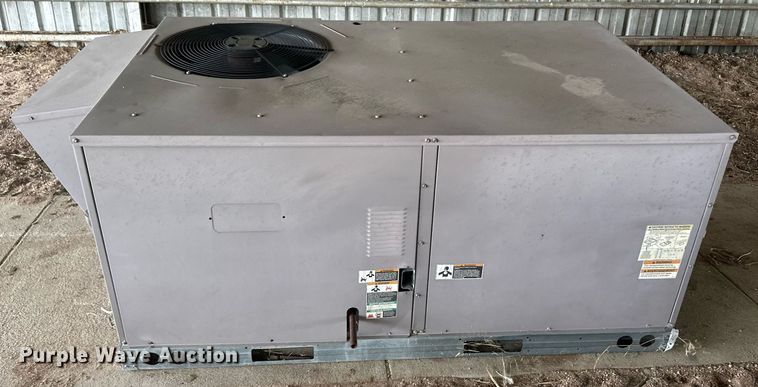 image for item OC9360 (2) Carrier HVAC units