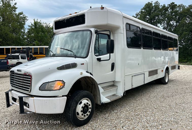 image for item OK9778 2012 Freightliner S2C  shuttle bus