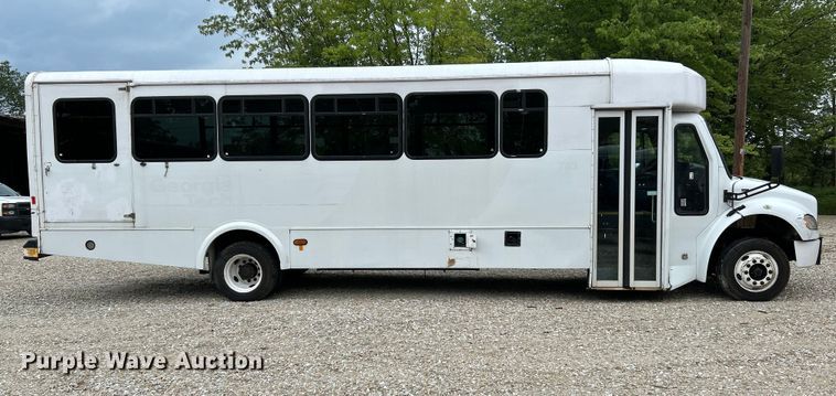 image for item OK9778 2012 Freightliner S2C  shuttle bus