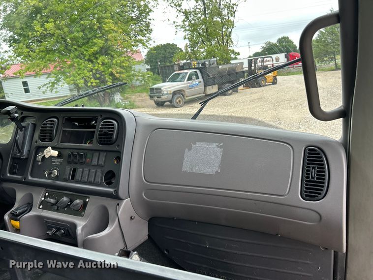 image for item OK9778 2012 Freightliner S2C  shuttle bus