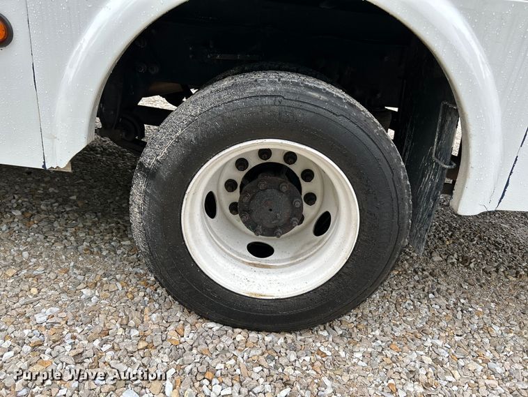 image for item OK9778 2012 Freightliner S2C  shuttle bus