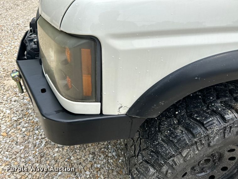 image for item OK9782 2003 Land Rover Discovery  SUV