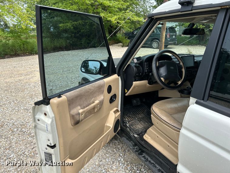 image for item OK9782 2003 Land Rover Discovery  SUV