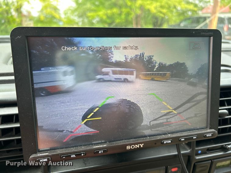 image for item OK9782 2003 Land Rover Discovery  SUV