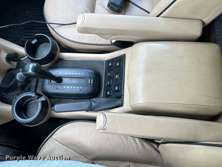 image for item OK9782 2003 Land Rover Discovery  SUV