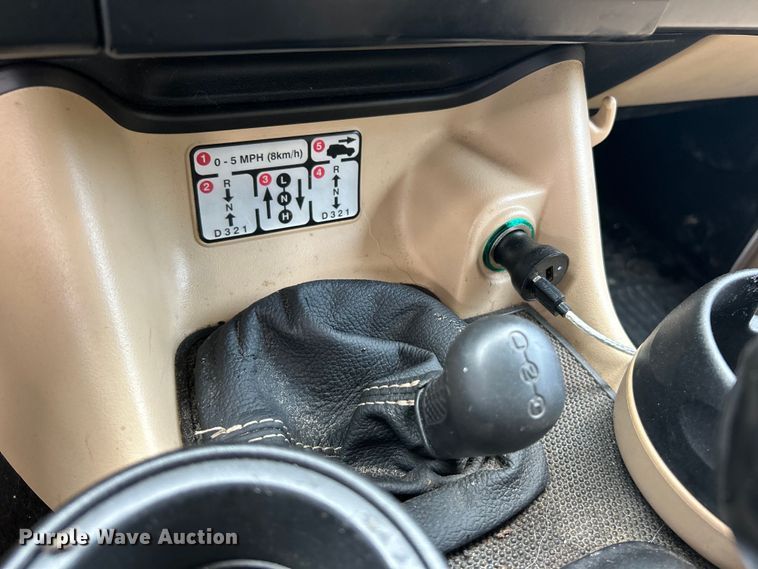 image for item OK9782 2003 Land Rover Discovery  SUV