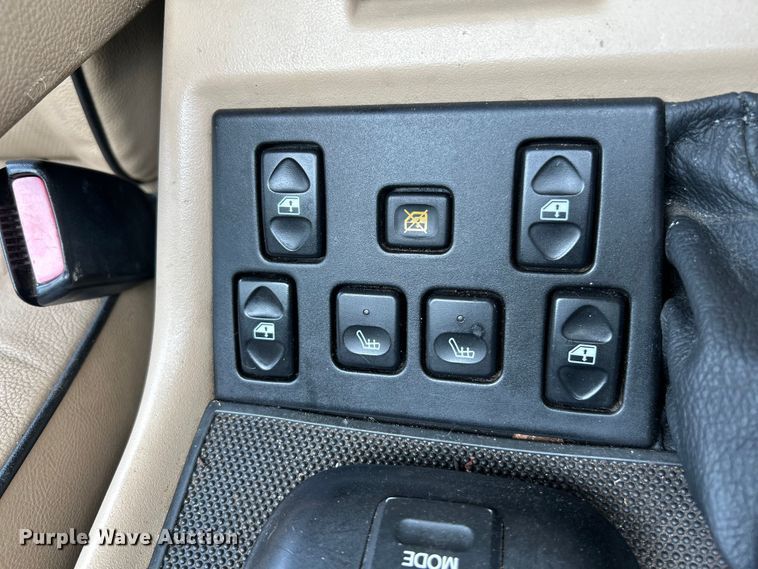 image for item OK9782 2003 Land Rover Discovery  SUV