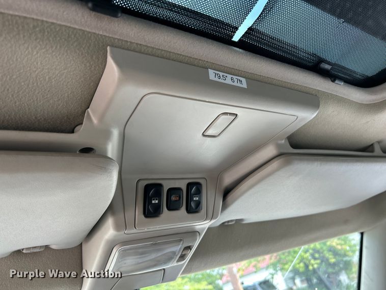 image for item OK9782 2003 Land Rover Discovery  SUV