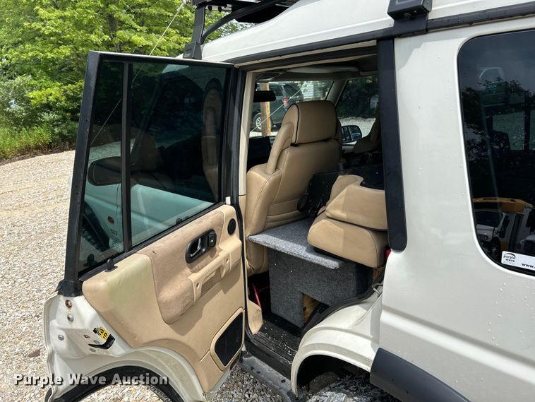 image for item OK9782 2003 Land Rover Discovery  SUV