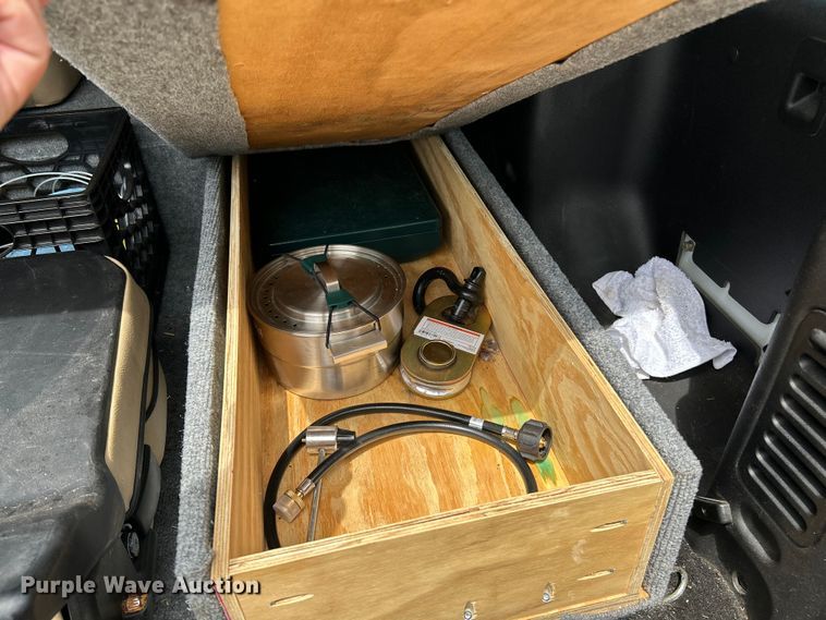 image for item OK9782 2003 Land Rover Discovery  SUV