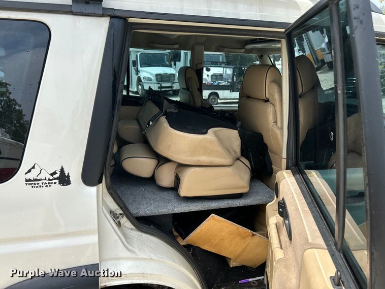 image for item OK9782 2003 Land Rover Discovery  SUV