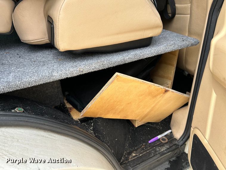 image for item OK9782 2003 Land Rover Discovery  SUV