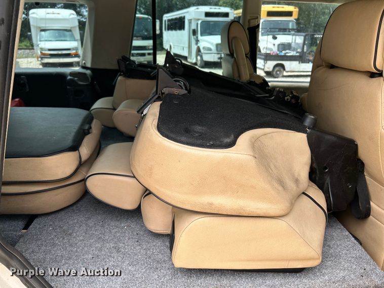 image for item OK9782 2003 Land Rover Discovery  SUV