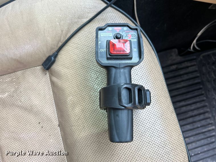 image for item OK9782 2003 Land Rover Discovery  SUV