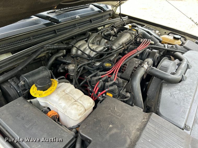 image for item OK9782 2003 Land Rover Discovery  SUV