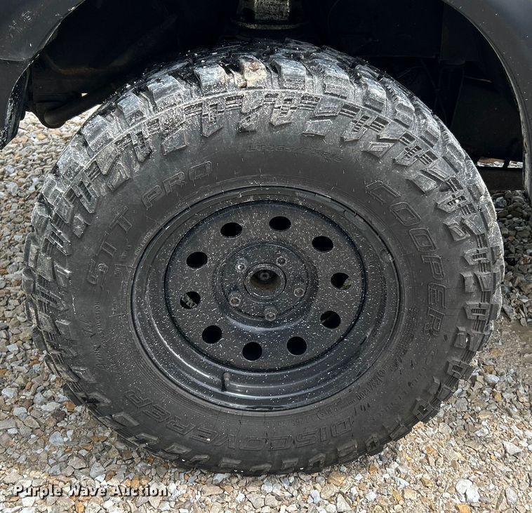 image for item OK9782 2003 Land Rover Discovery  SUV