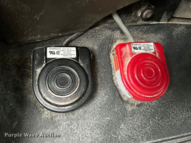 image for item OK9788 1993 Freightliner FL80  fire truck