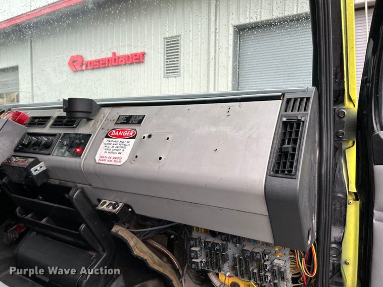 image for item OK9788 1993 Freightliner FL80  fire truck