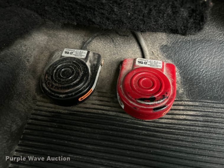 image for item OK9788 1993 Freightliner FL80  fire truck