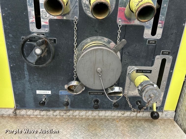 image for item OK9788 1993 Freightliner FL80  fire truck