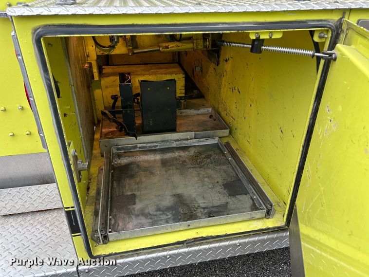 image for item OK9788 1993 Freightliner FL80  fire truck