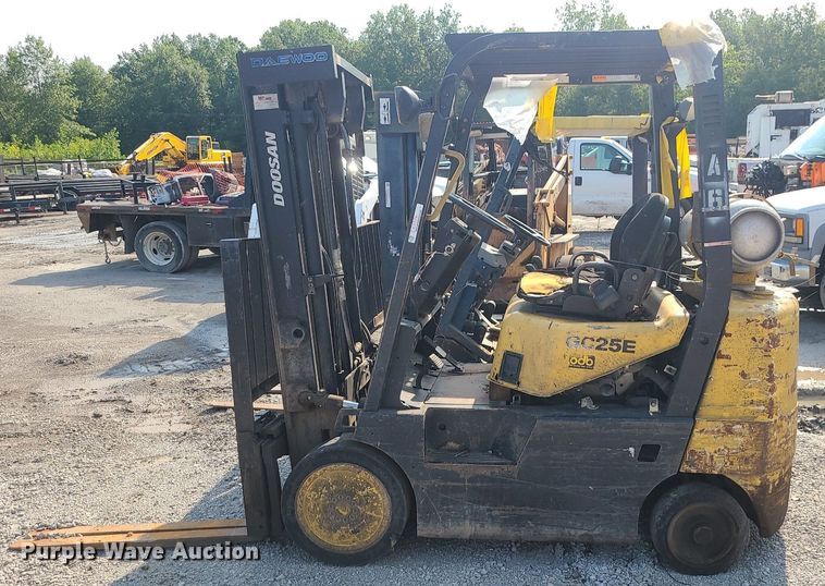 image for item ZA0336 Doosan GC25E-3  forklift