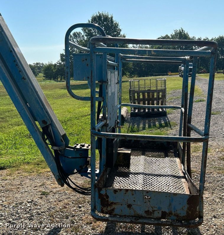 image for item DI7959 2000 Genie Z-45/25J  boom lift