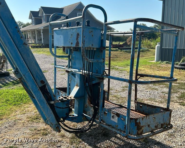 image for item DI7959 2000 Genie Z-45/25J  boom lift