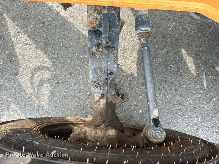 image for item DI7961 2017 Case 570N EP  landscape tractor