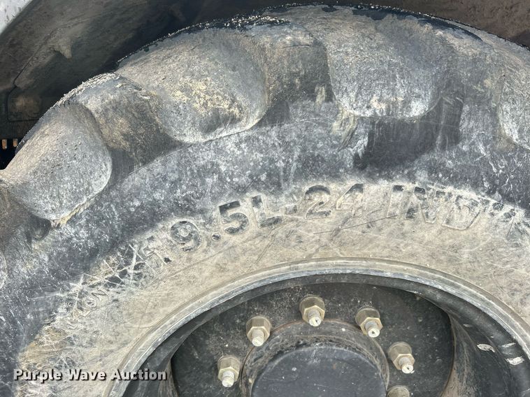 image for item DI7961 2017 Case 570N EP  landscape tractor