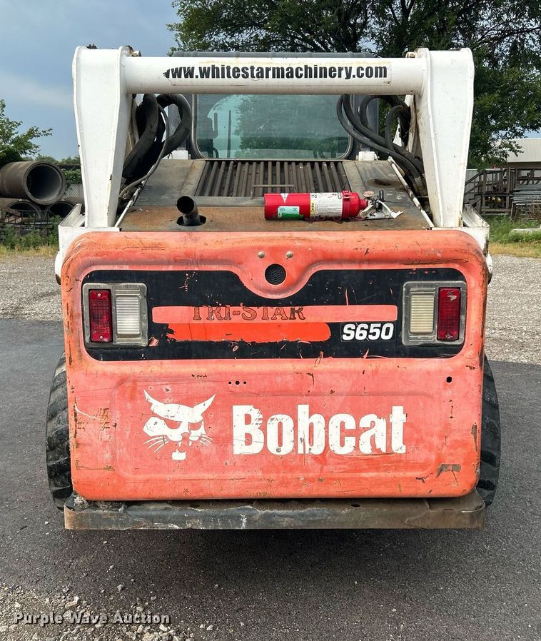 image for item DI7962 2013 Bobcat S650  skid steer loader