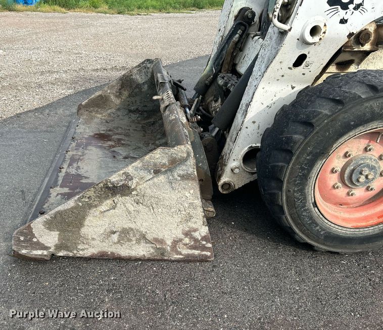 image for item DI7962 2013 Bobcat S650  skid steer loader