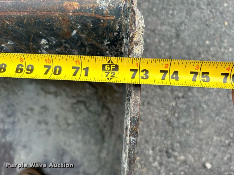 image for item DI7962 2013 Bobcat S650  skid steer loader