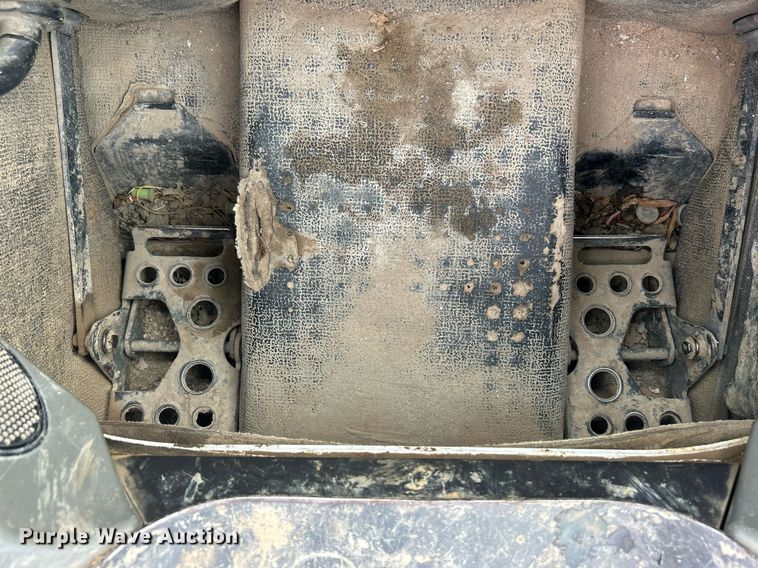 image for item DI7962 2013 Bobcat S650  skid steer loader