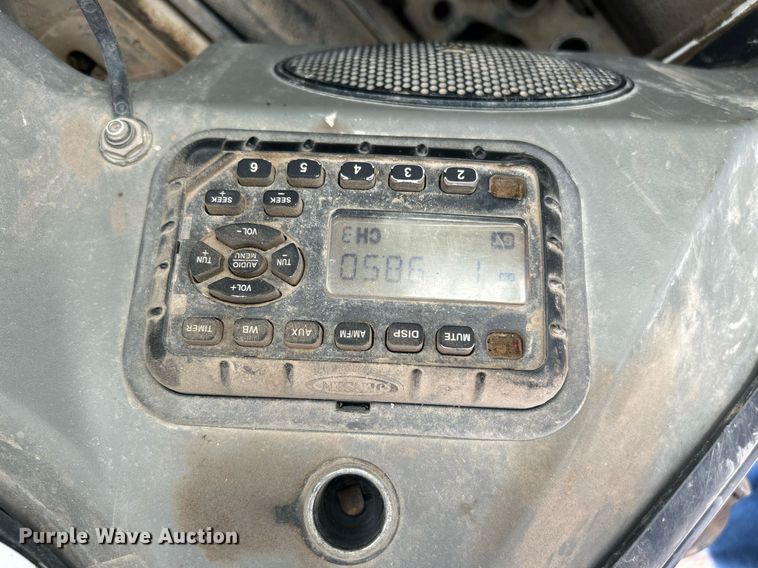 image for item DI7962 2013 Bobcat S650  skid steer loader