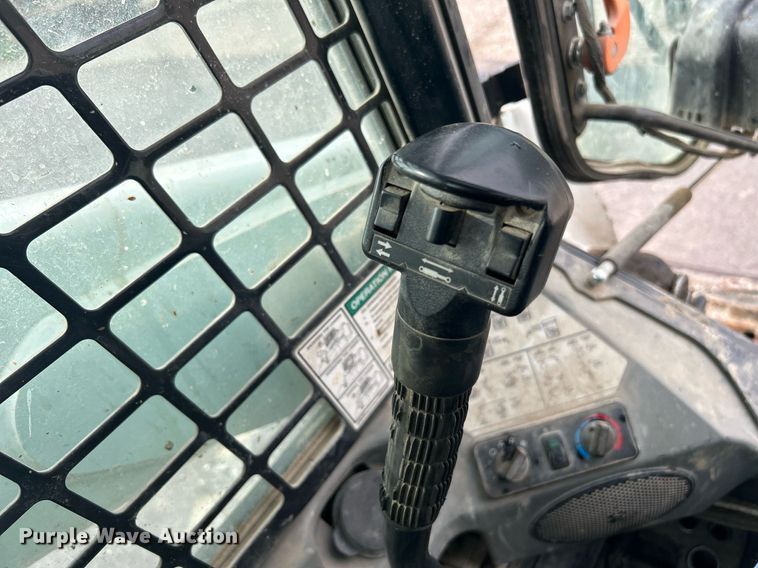 image for item DI7962 2013 Bobcat S650  skid steer loader