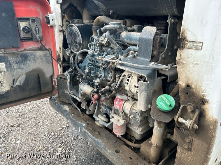 image for item DI7962 2013 Bobcat S650  skid steer loader