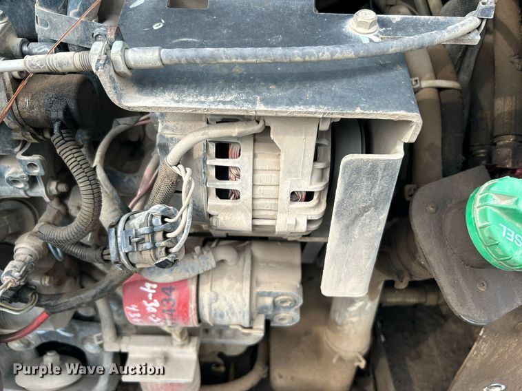 image for item DI7962 2013 Bobcat S650  skid steer loader