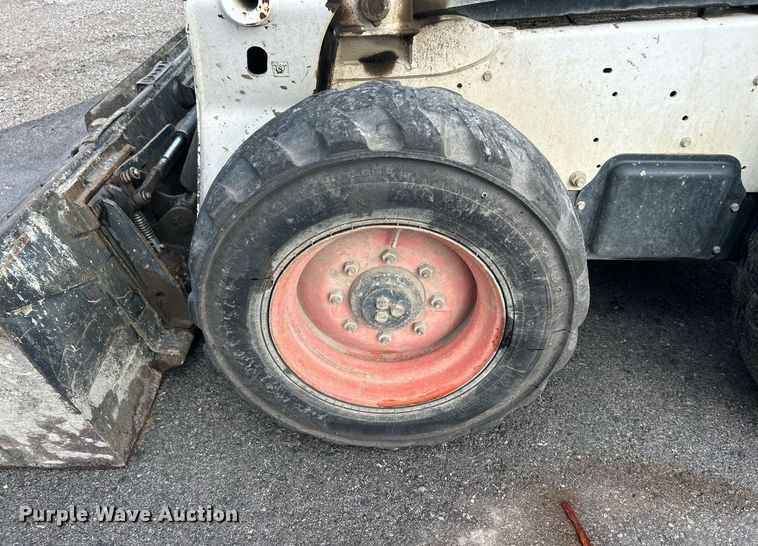 image for item DI7962 2013 Bobcat S650  skid steer loader