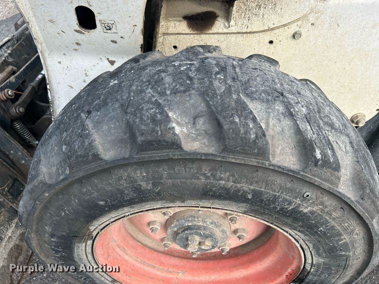 image for item DI7962 2013 Bobcat S650  skid steer loader